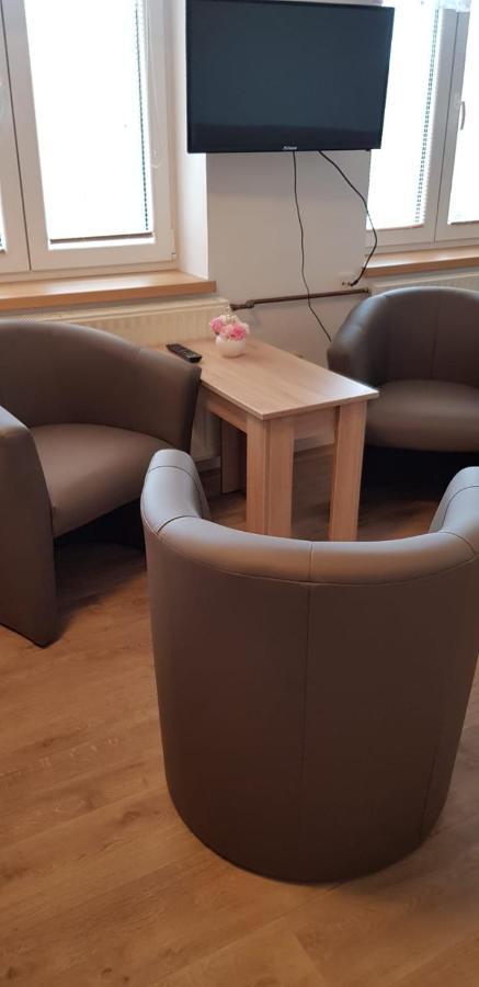 Penzion Mar Hradec Králové المظهر الخارجي الصورة